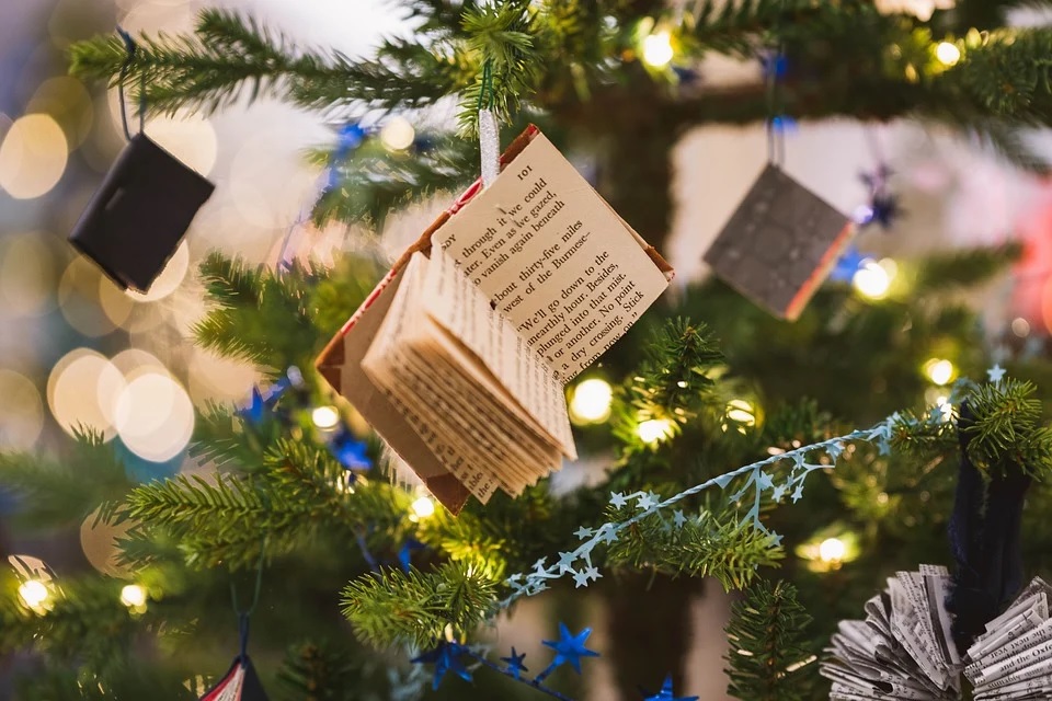 Start Fresh Every Year - Christmas Interior Decorating Ideas